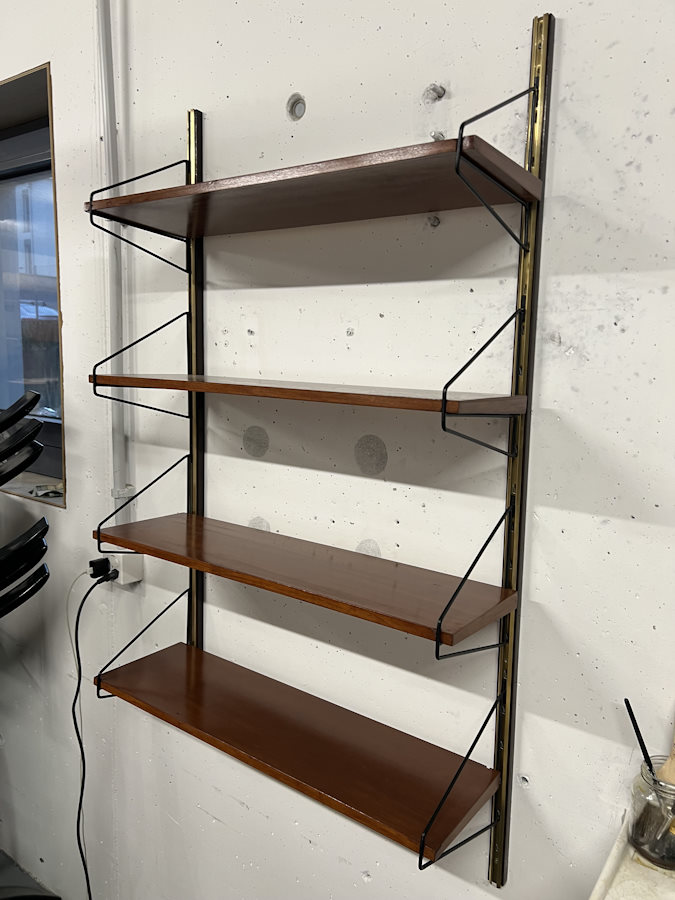 bookshelves-1.jpg