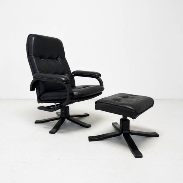 unico-lounge-armchair.jpg